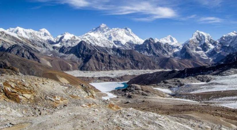 Everest base camp trek with Island Peak via Gokyo lake, 2 passes